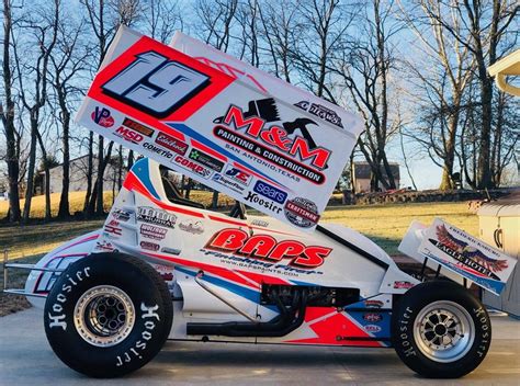 Brent Marks Debuts New Look For Sophomore Season With The World Of