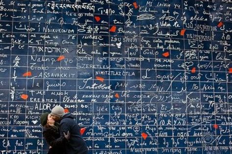 Love Wall Paris 18e Montmartre Place Des Abbesses Montmartre Paris