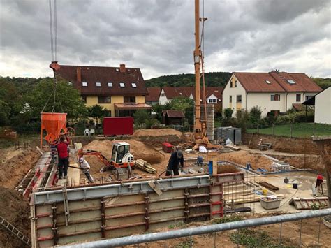 Die suche nach der passenden immobilie ist nicht immer leicht. Spanheimer Hausbau GmbH | Baubeginn BV Würzburger Straße ...