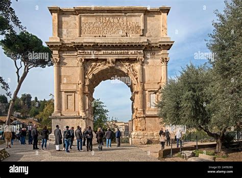 Triumphal Arch Of Emperor Titus Constructed In C 81ad Arch Of Titus