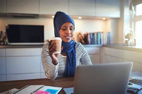 30 Best Under The Table Jobs (That Pay Well in 2022)