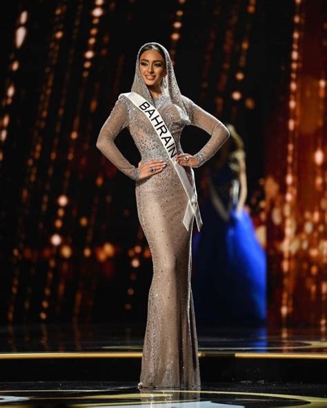 potret evlin khalifa miss bahrain yang tolak pakai bikini saat kontes miss universe 2022