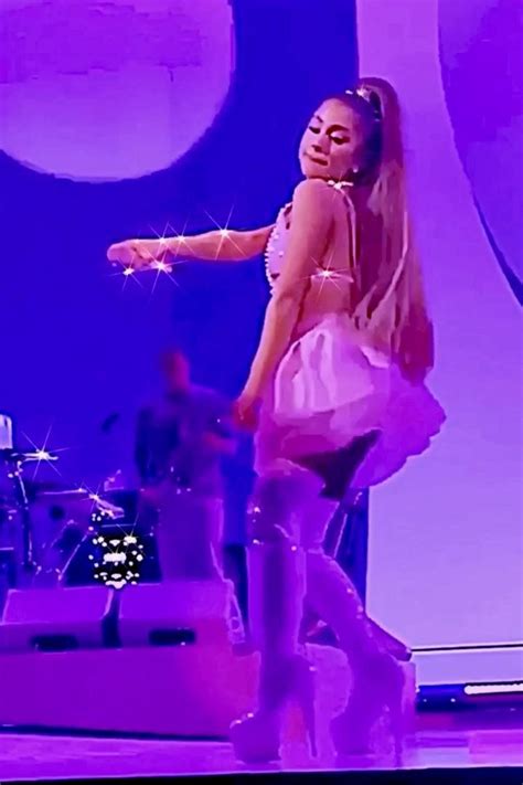 𝒾 𝓂 𝓈𝑜 𝓈𝓊𝒸𝒸𝑒𝓈𝓈𝒻𝓊𝓁 [video] Ariana Grande Photoshoot Ariana Grande Sexy Ariana Grande Singing