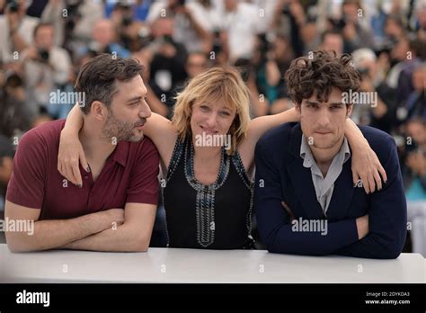 Valerie Bruni Tedeschi Louis Garrel Filippo Timi Posing At The Photocall For The Film Un