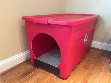 While there are brands that are organic and a bit more environmentally friendly, these can be a tad expensive. Homemade litter box from a large storage container. Made for our large cat that had problems ...