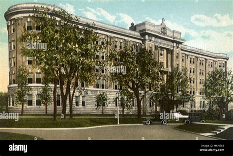 St Marys Hospital Milwaukee Stock Photo Alamy