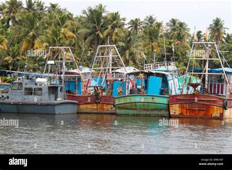 Country Boats India Hi Res Stock Photography And Images Alamy