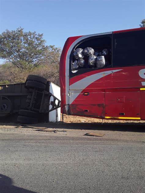 Pics Joburg Harare Bound Bus In Trailer Accident Near Masvingo