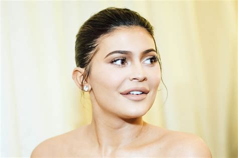 Kylie Jenner Net Worth Shes Not A Billionaire But Not Not A Billionaire