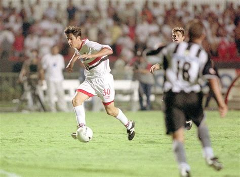 O são paulo vai até a argentina enfrentar o racing em busca da classificação para as quartas de final da copa libertadores da américa. SPNet - Relembre: 5 grandes jogos de Kaká com a camisa do ...