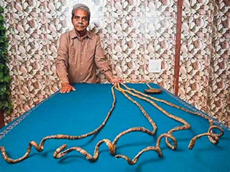 Man With Worlds Longest Fingernails Set To Cut Them After 66 Years