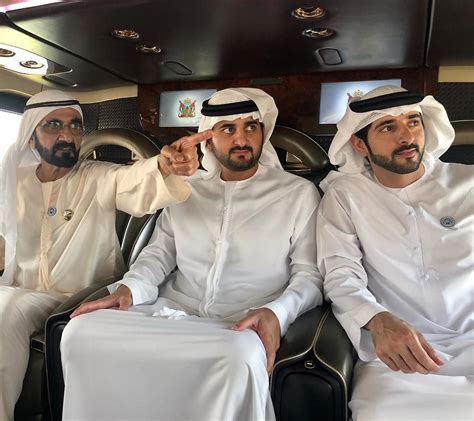 Mohammed Bin Rashid Bin Saeed Al Maktoum Con Sus Hijos Maktoum Y