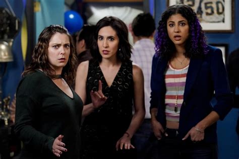 Crazy Ex Girlfriend Review Im Not The Person I Used To Be Season Episode Tell Tale Tv