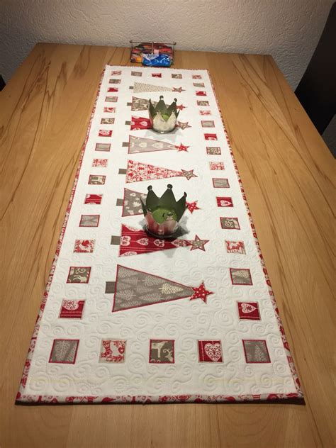 Tablerunner | Christmas table runner, Quilted table runners christmas