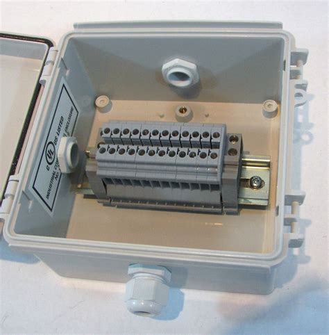 Plastic Junction Splice Boxes With Or Without Terminal Blocks 6 16