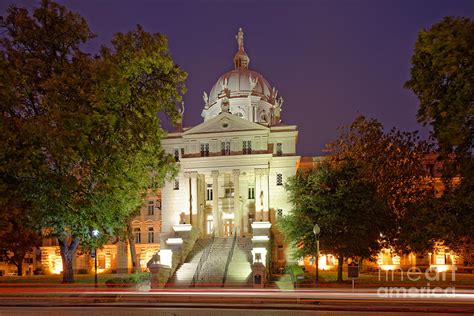 Architectural Photograph Of Mclennan County Courthouse At Dawn