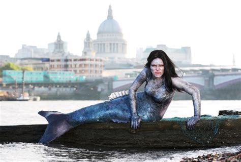 Syfys Siren Washes Up Mermaid On The Shore Of The Thames Metro News