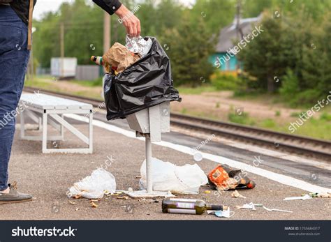 2 395 Throw Trash On The Floor Images Stock Photos Vectors