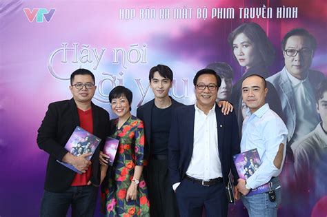 Bộ phim này kể về một câu chuyện tình yêu có thật bắt đầu từ sự dối trá của một người phụ nữ cố gắng trở thành mẹ kế. Hãy nói lời yêu. Lịch phát sóng Hãy nói lời yêu. Quỳnh ...