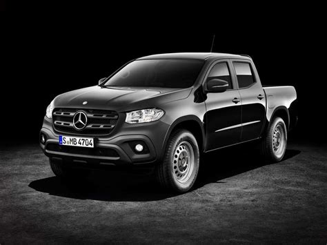 Quit looking after perusing a dozen or so different images. Stylish Mercedes-Benz X-Class Pickup Truck Revealed