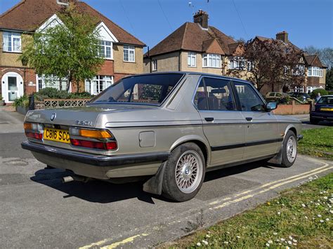 What is the drivetrain, bmw 5 series (e28) sedan 1985 520i (129 hp)? 1986 BMW E28 520i Manual SOLD | Car and Classic