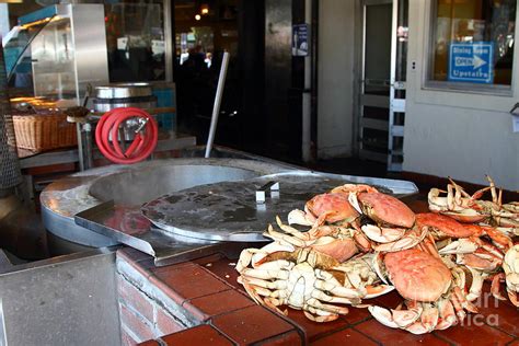 Fresh Cooked Crabs At Fishermans Wharf San Francisco California