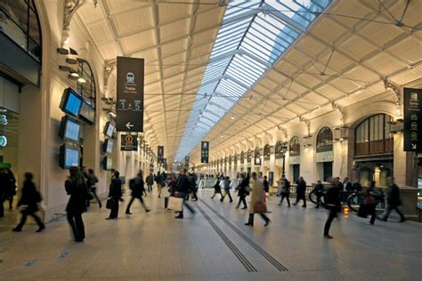Gare Saint Lazare Une Rénovation Emblématique Qui En Fait Une Référence