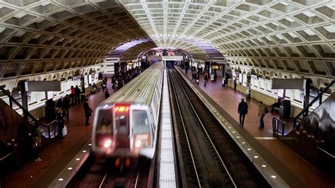 Washington Metro Pulls Most Train Cars From Service After Derailment