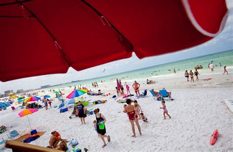 Fda Unveils New Rules About Sunscreen Claims The New York Times
