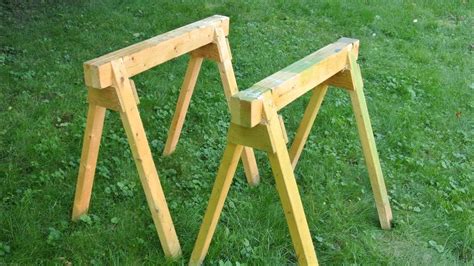 This Simple 2x4 Sawhorse Plans ~ Bert Jay