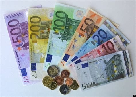 Euro Falls To Near 12 Year Low Against Us Dollar