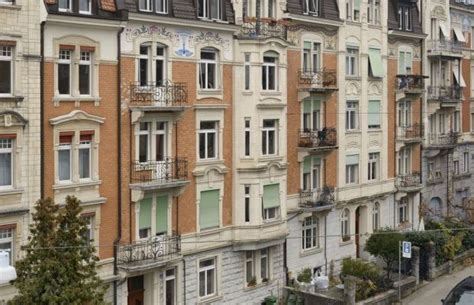 Bei uns wohnen sie richtig. Zürich 1 - Marktplatz - Stiftung PWG