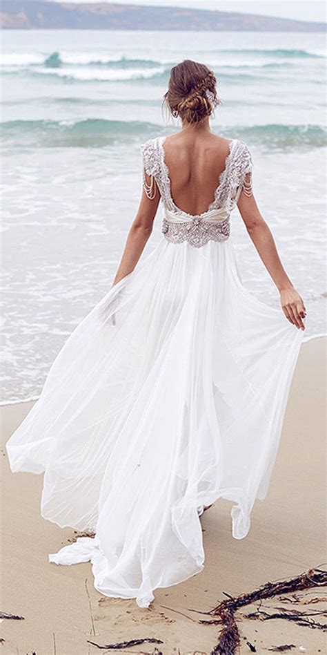 Whether you're looking to plan a celebrity worthy wedding ceremony or hold an intimate beach vow renewal, we're here to help. Hawaiian Beach Wedding Dress