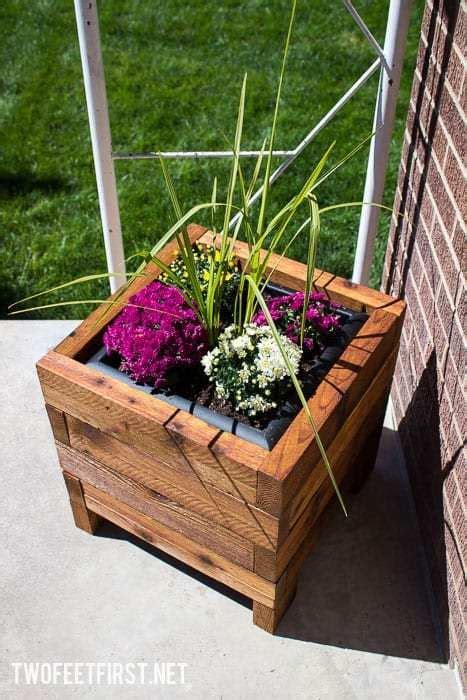 Build A Square Planter Box From Cedar Twofeetfirst Wooden Flower