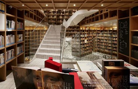 The stunning library structure also includes an underground stage that can hold concert events of up to 500 people. This Gorgeous Travel Library Will Give You Crazy ...