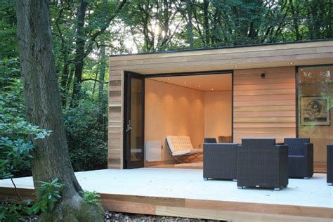 Initstudios Prefab Garden House Is A Modern Small Space Tucked Away