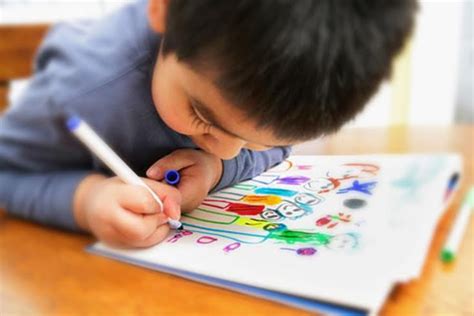 Encourage Kids To Draw And Express Themselves