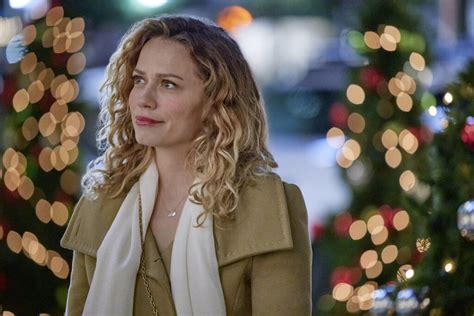 An Unexpected Christmas Review Bethany Joy Lenz Shines In This Quirky
