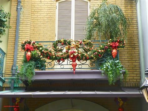 13 Charming Christmas Apartment Balcony Decoration Ideas For Most