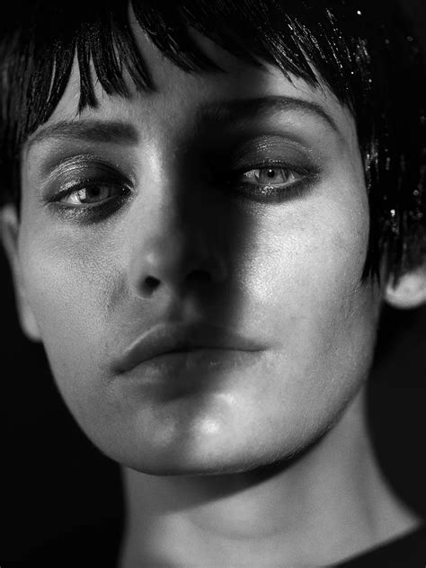 Inside peter lindbergh's final project, 'untold stories'. taschen, peter lindbergh'ün kariyerinin ilk sergisinin ...