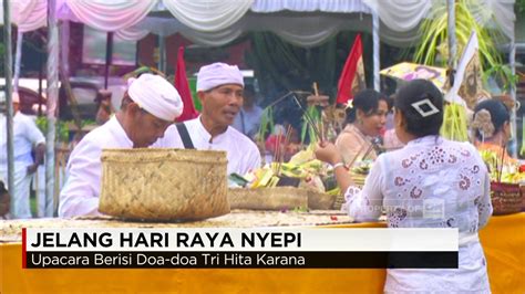 Doa ziarah kubur, bacaan doa ziarah kubur, ziarah kubur adalah mendatangi kuburan dengan tujuan untuk mendoakan ahli kubur dan sebagai pelajaran (ibrah) bagi peziarah bahwa tidak lama lagi juga akan menyusul menghuni kuburan sehingga dapat lebih mendekatkan diri kepada allah swt. Upacara Tawur Kesanga Berisi Doa-doa Tri Hita Karana ...