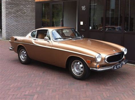 Volvo flaunts its superb build quality inside the s60, which displays upscale materials throughout and an uncommon attention to detail. Beautiful Volvo 1800E | Classic sports cars, Classy cars ...