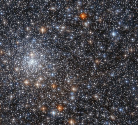 Hubble Observes A Glittering Gathering Of Stars Astronomy Life