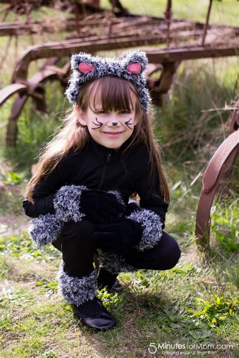 Diy Cat Costume For Kids This Easy To Make Cat Costume Keeps Kids