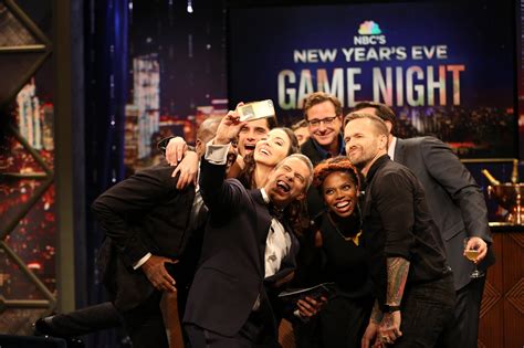 Hollywood Game Night Photos From Nbc S New Year S Eve Game Night With Andy Cohen Photo 2585691