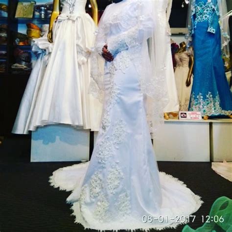 Di kota manado, sulawesi utara indonesia, seorang bakal pengantin maut selepas terjun dari tingkat 7 sebuah bangunan hotel. Baju Akad Nikah Lelaki 2018