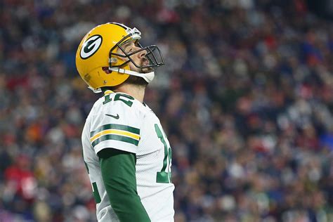 Aaron Rodgers Doesnt Sound Like Hed Be Ok With The Patriots 3 Pass Game Plan Yahoo Sports