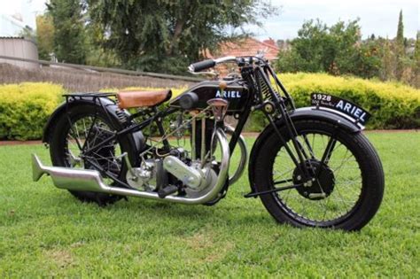 Vintage Ariel 1928 Twin Port Motorcycle Motorcycle