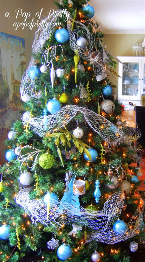 This time, i'm going to focus on the poof (or make your home a winter wonderland with these stunning ideas. Turquoise Christmas Tree Decorations - A Pop of Pretty ...