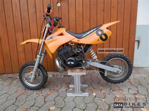 5 hours 20 hours check engine for leaks ● change transmission oil. 1995 KTM SXR 50 - Moto.ZombDrive.COM